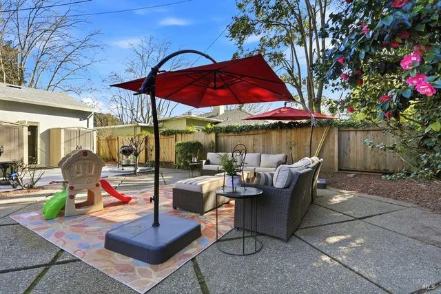 $1,650,000 | 41 Bretano Way, Greenbrae, CA 94904