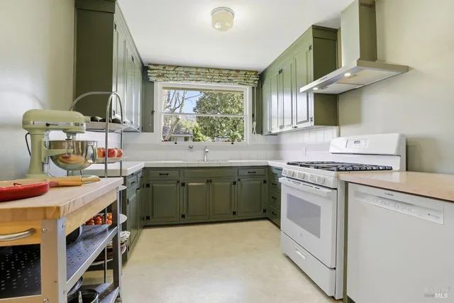 $1,650,000 | 41 Bretano Way, Greenbrae, CA 94904