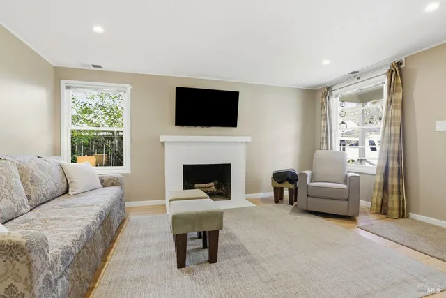 $1,650,000 | 41 Bretano Way, Greenbrae, CA 94904