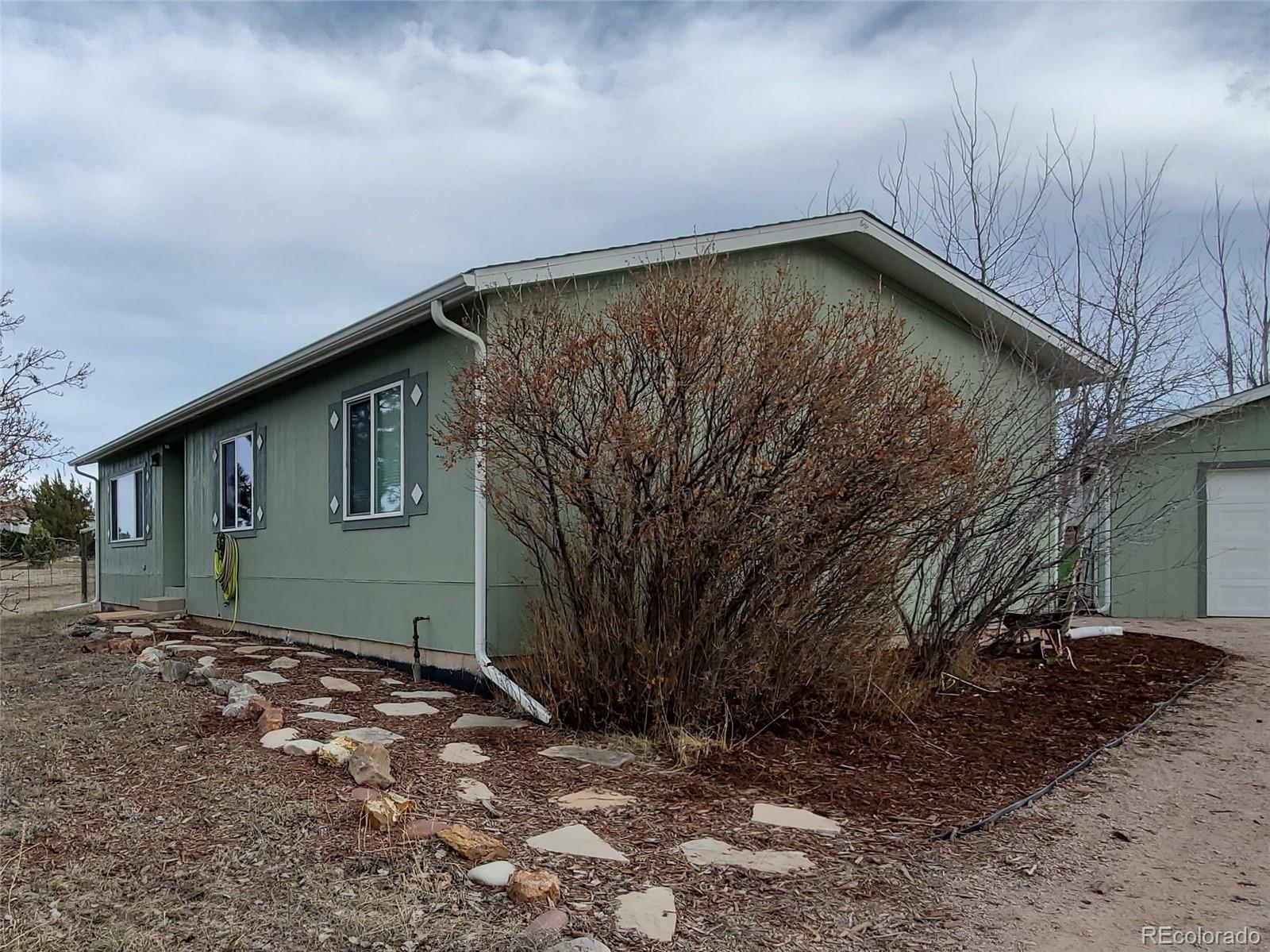1528 Buttercup Road Elizabeth, CO 80107 - Photo 5 of 30 Gallery Image 5