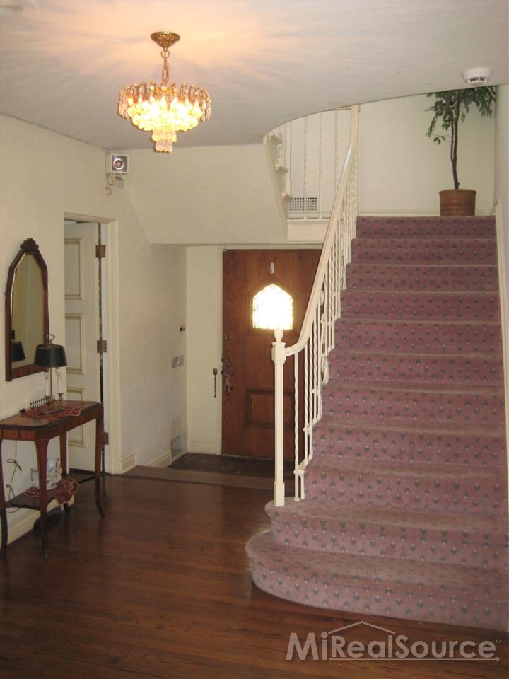 69 Vendome Road Grosse Pointe, MI 48236 - Photo 11 of 16
