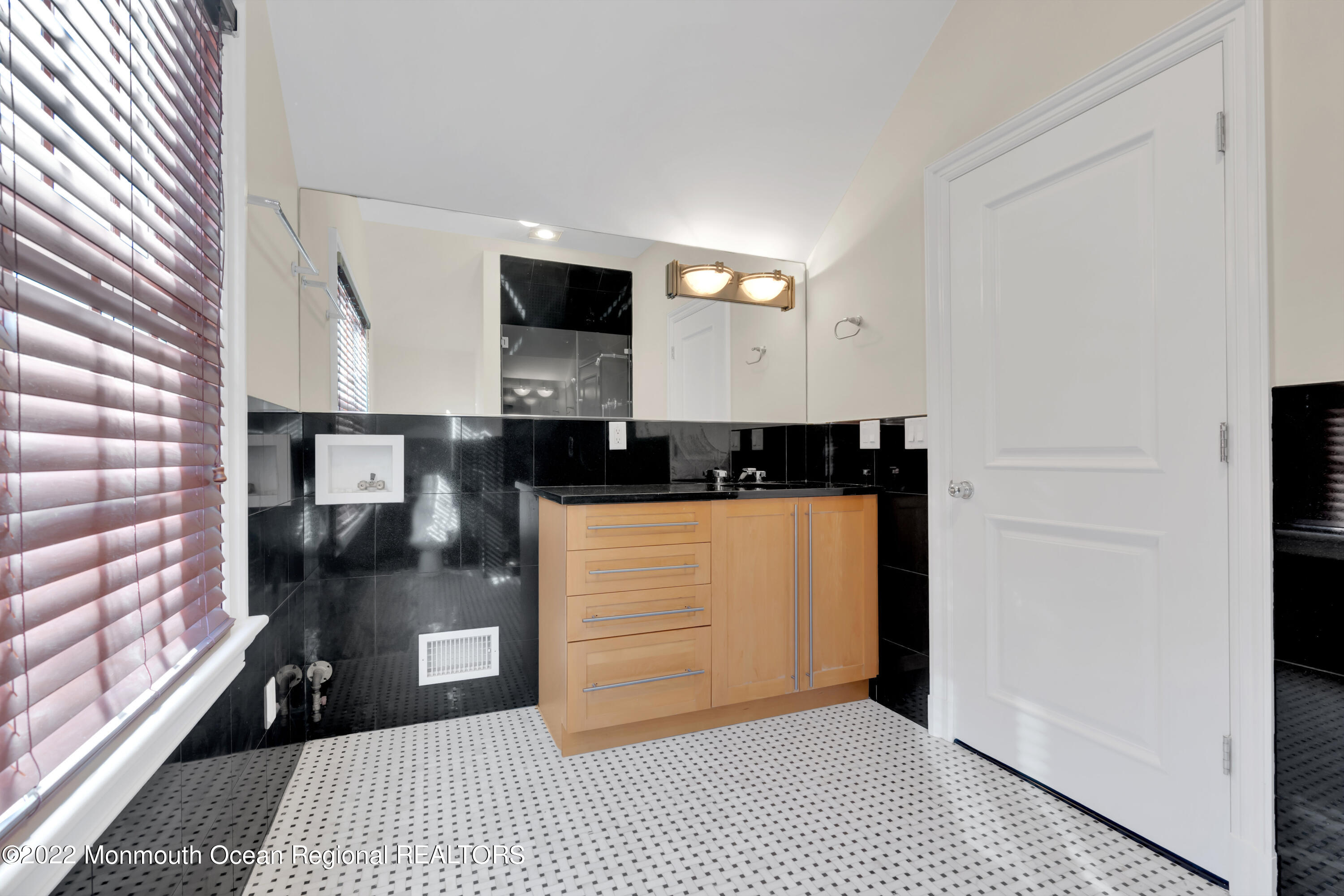 511 Passaic Avenue Spring Lake, NJ 07762 - Photo 43 of 105 033_mjb04159