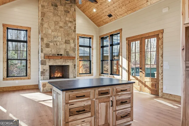 $849,500 | 8165 Bridge Creek Road, Tiger, GA 30576