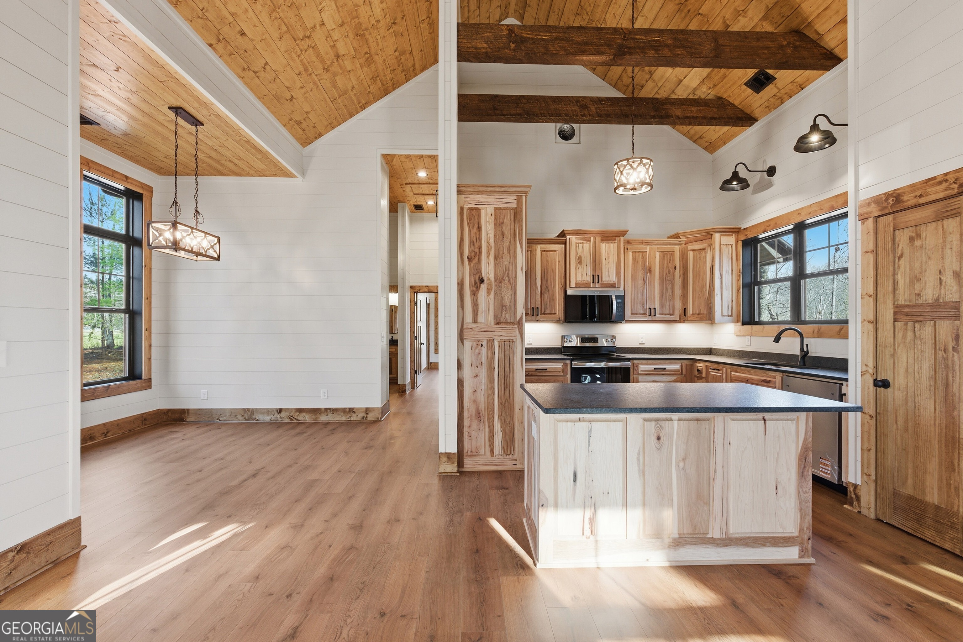 8165 Bridge Creek Road Tiger, GA 30576 - Photo 15 of 54