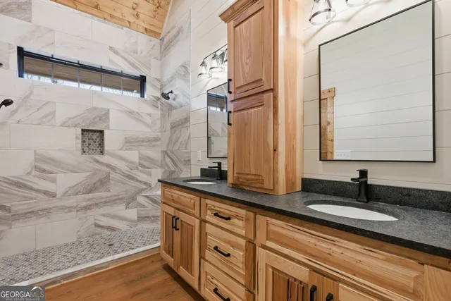 $849,500 | 8165 Bridge Creek Road, Tiger, GA 30576