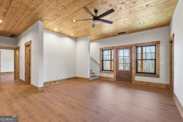 $849,500 | 8165 Bridge Creek Road, Tiger, GA 30576