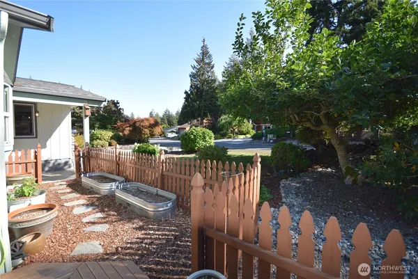 $649,900 | 136 Sunset Place, Sequim, WA 98382