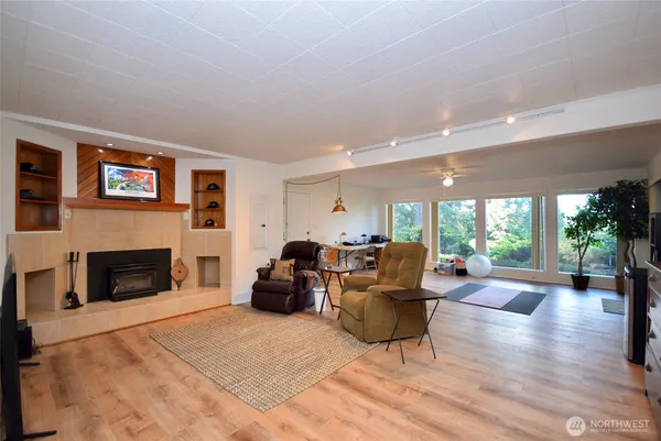 $649,900 | 136 Sunset Place, Sequim, WA 98382