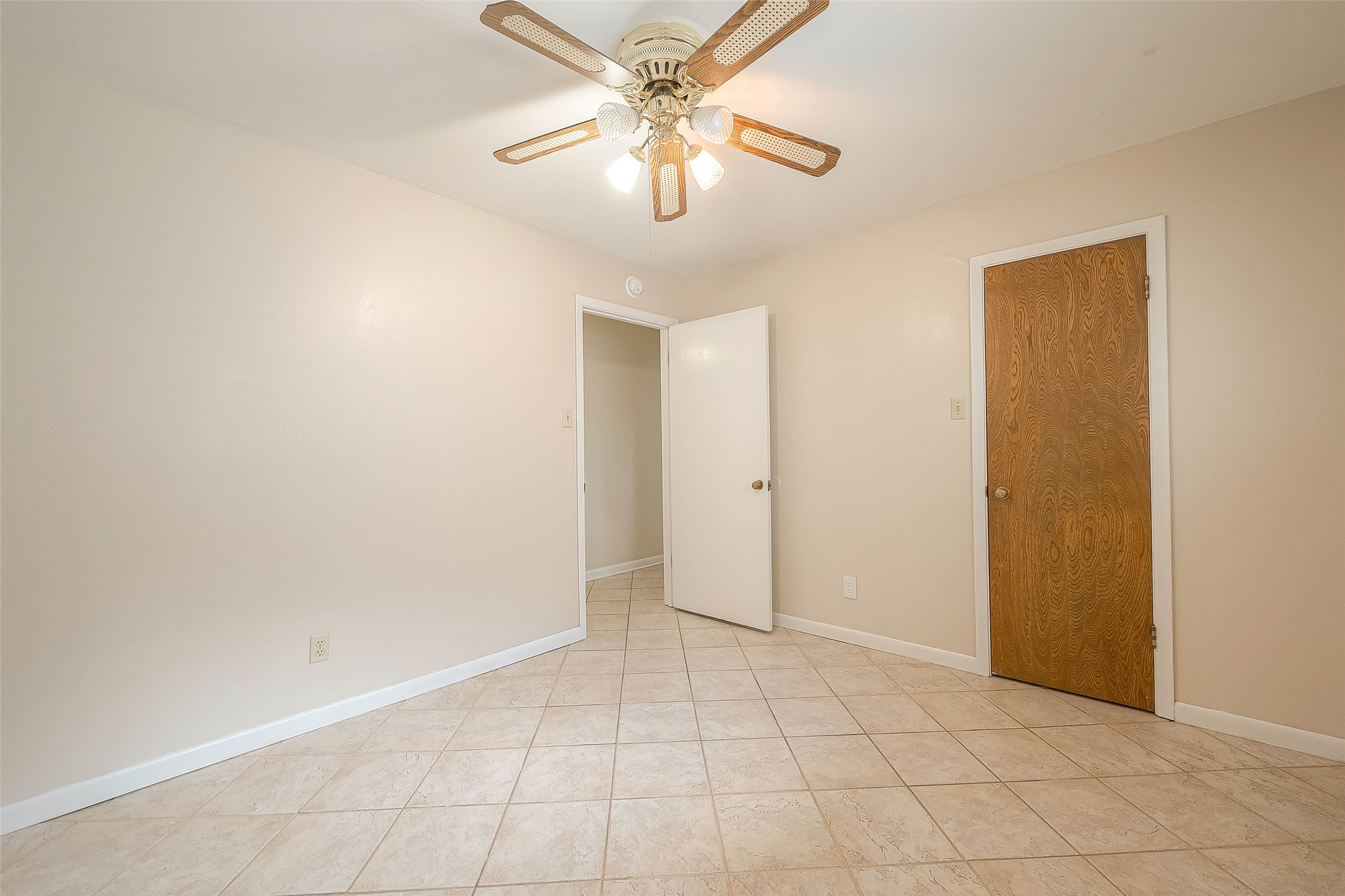 1503 Miles Street Rosenberg, TX 77471 - Photo 15 of 25 a view of an empty room