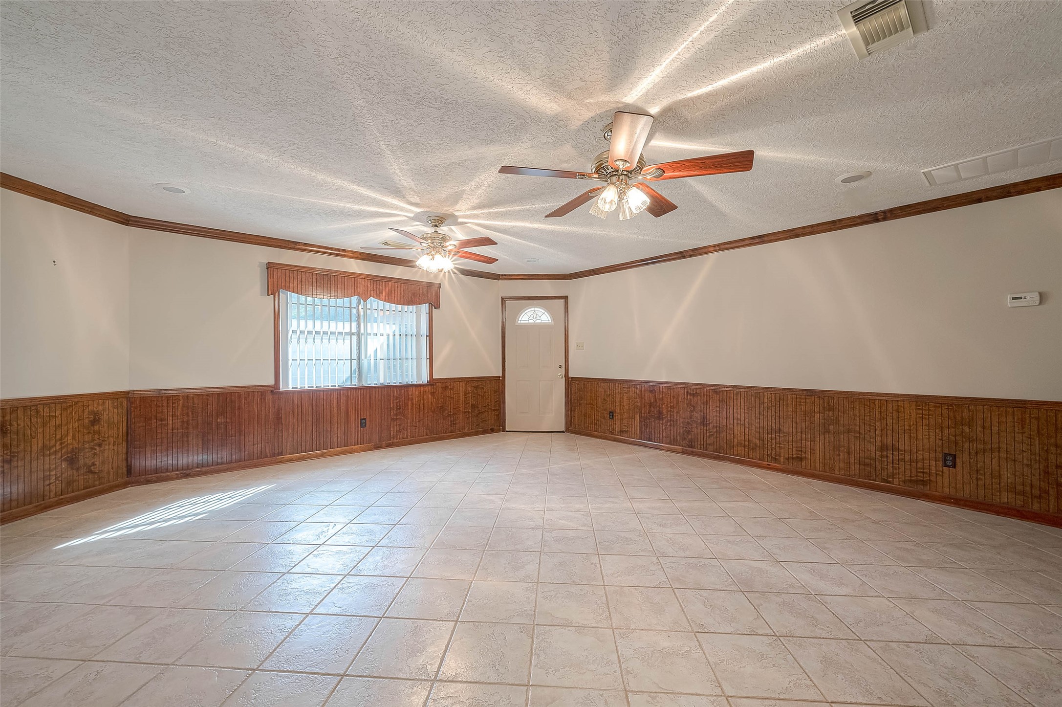 1503 Miles Street Rosenberg, TX 77471 - Photo 10 of 25 a view of an empty room