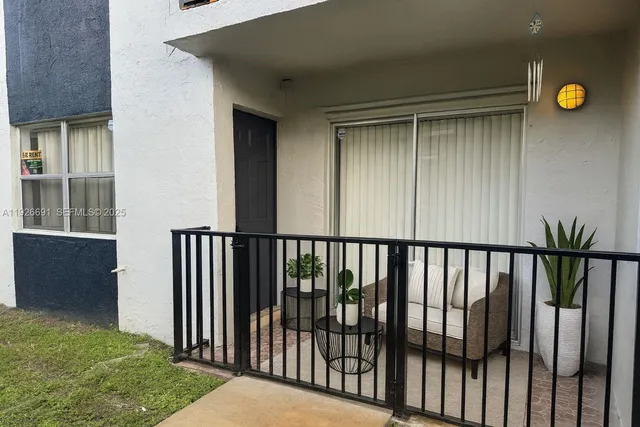 $1,700 | 8003 West 6th Avenue, Unit B, Hialeah, FL 33014