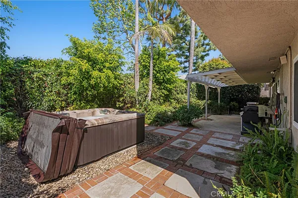 $1,290,000 | 6547 East Marengo Drive, Anaheim, CA 92807