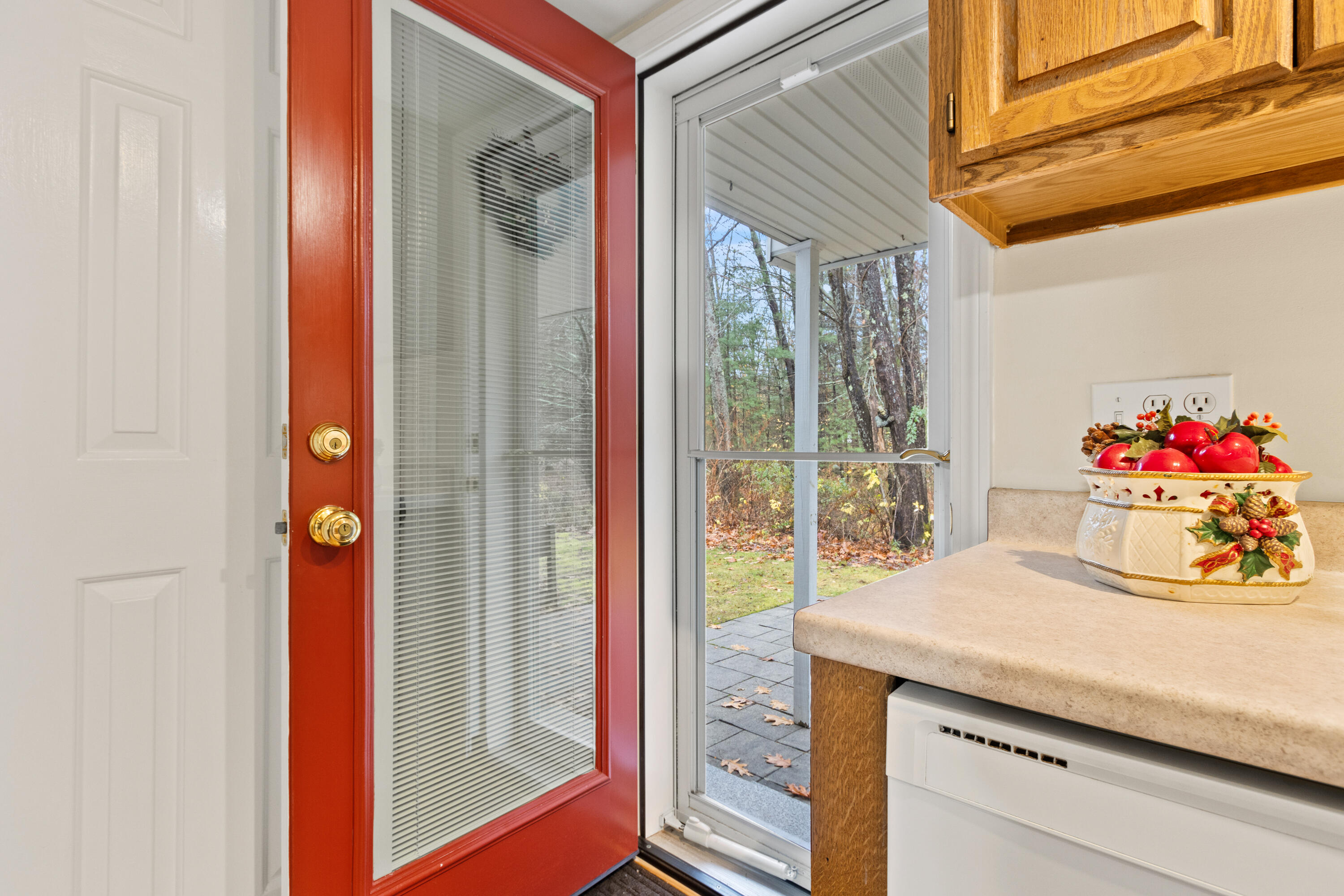 29 Old Orchard Road, Unit 10 Saco, ME 04072 - Photo 15 of 49 20251110TR-71015