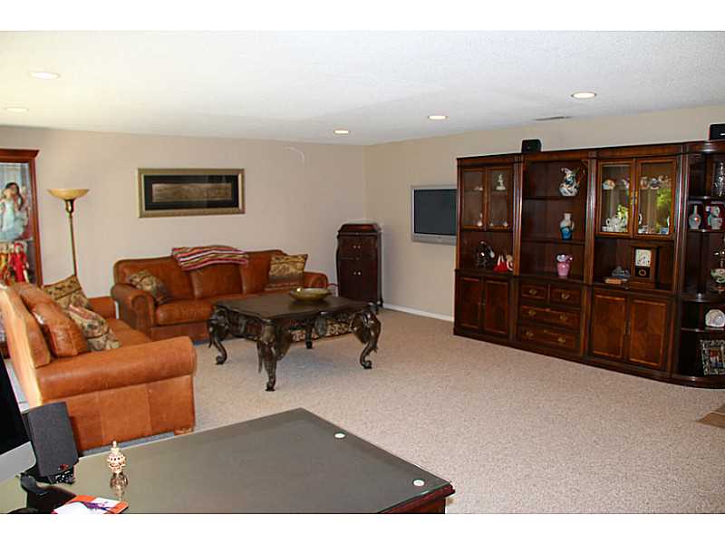 5390 Post Road, Unit 8 East Greenwich, RI 02818 - Photo 8 of 15 Den/Family/Great Room.