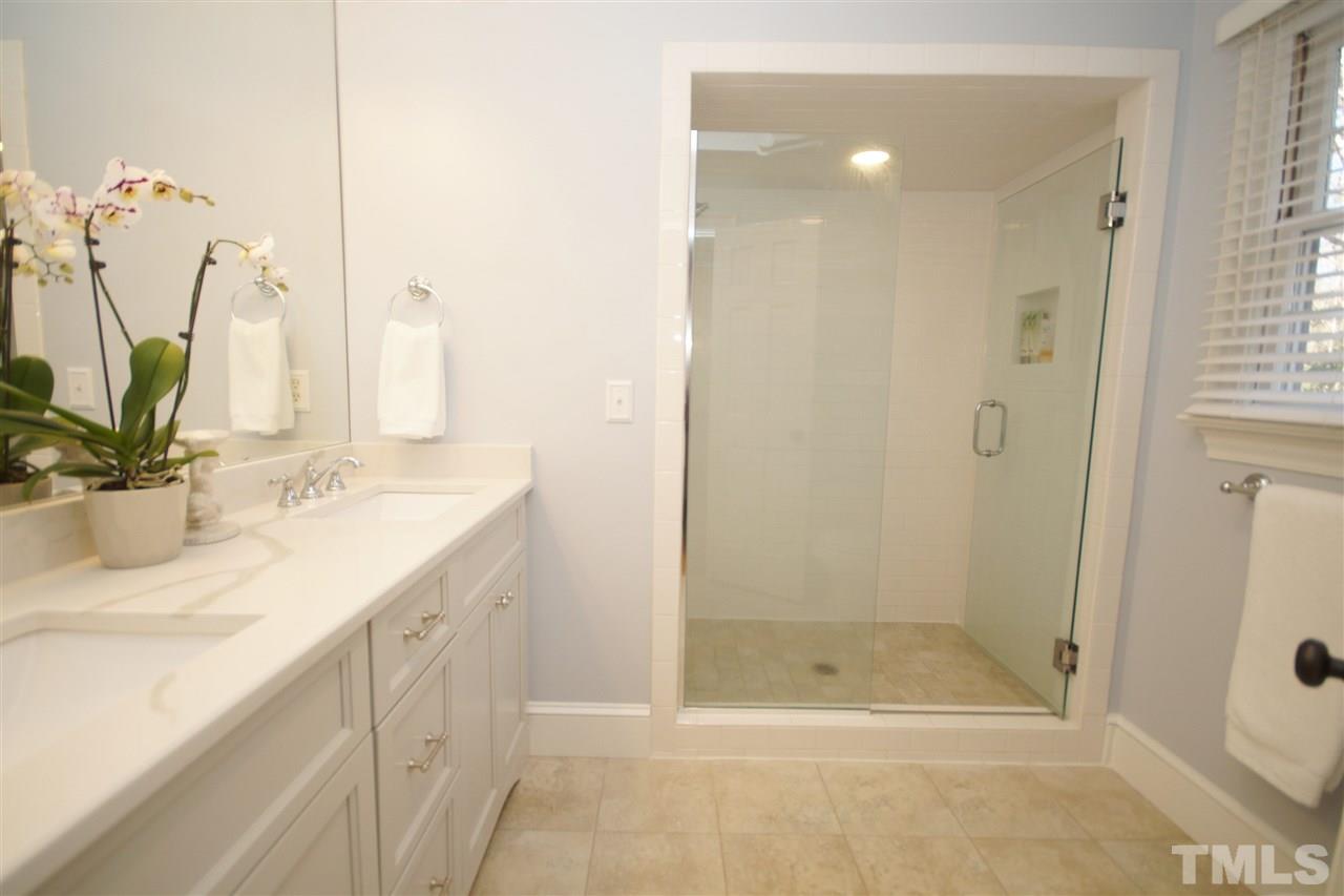 1709 Chatsworth Lane Raleigh, NC 27614 - Photo 15 of 25 Gallery Image 15