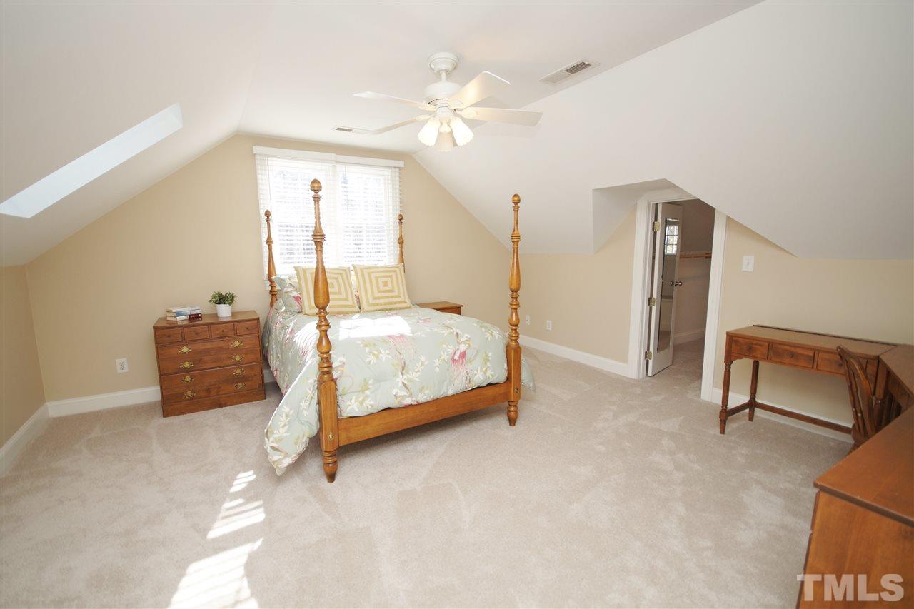 1709 Chatsworth Lane Raleigh, NC 27614 - Photo 22 of 25 Gallery Image 22