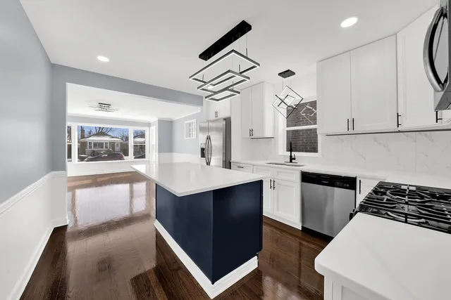 $379,900 | 7944 South Talman Avenue, Chicago, IL 60652