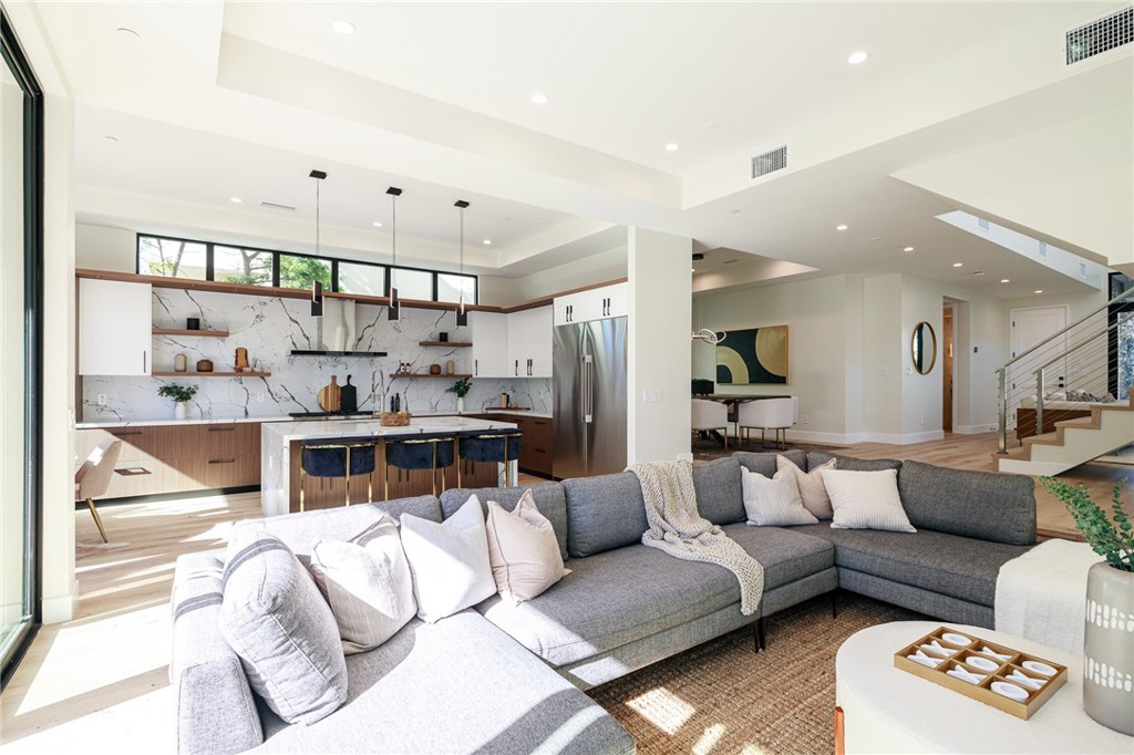 1813 Walnut Avenue Manhattan Beach, CA 90266 - Photo 18 of 73