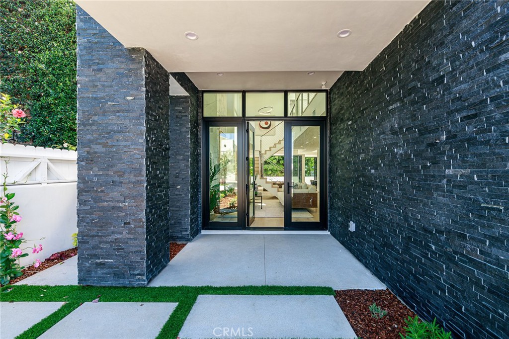 1813 Walnut Avenue Manhattan Beach, CA 90266 - Photo 4 of 73