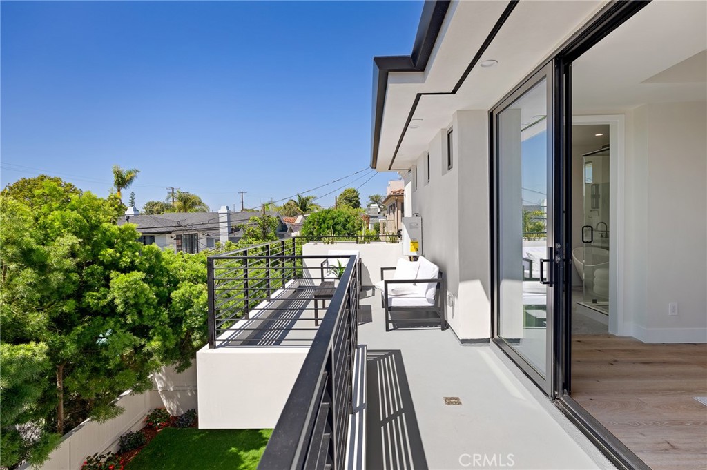 1813 Walnut Avenue Manhattan Beach, CA 90266 - Photo 64 of 73