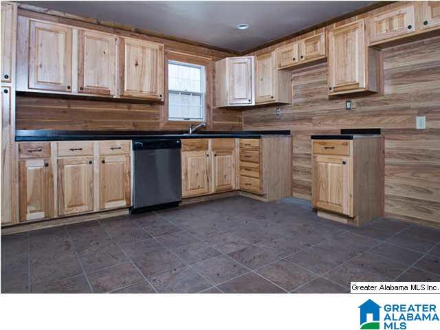 1540 County Road 39 Oneonta, AL 35121 - Photo 4 of 24