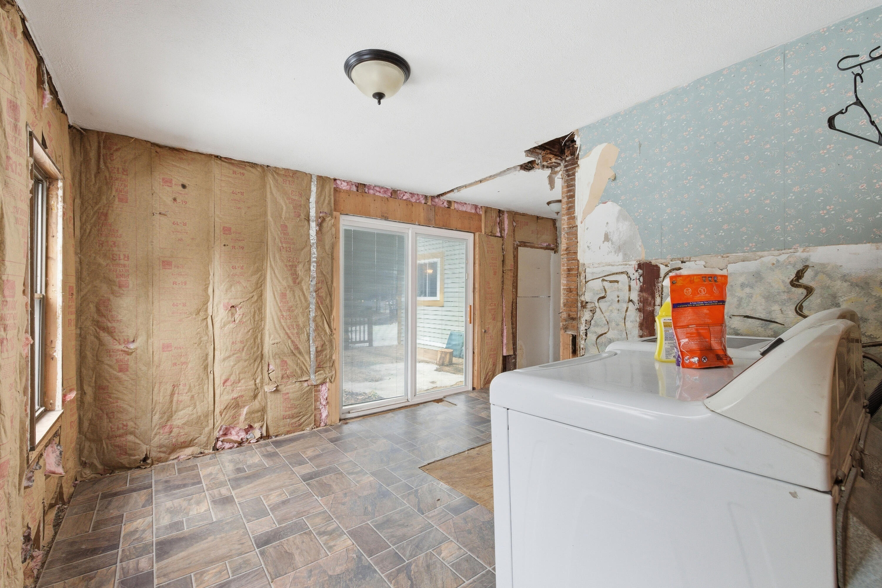 311 Main Street Springvale, ME 04083 - Photo 10 of 20