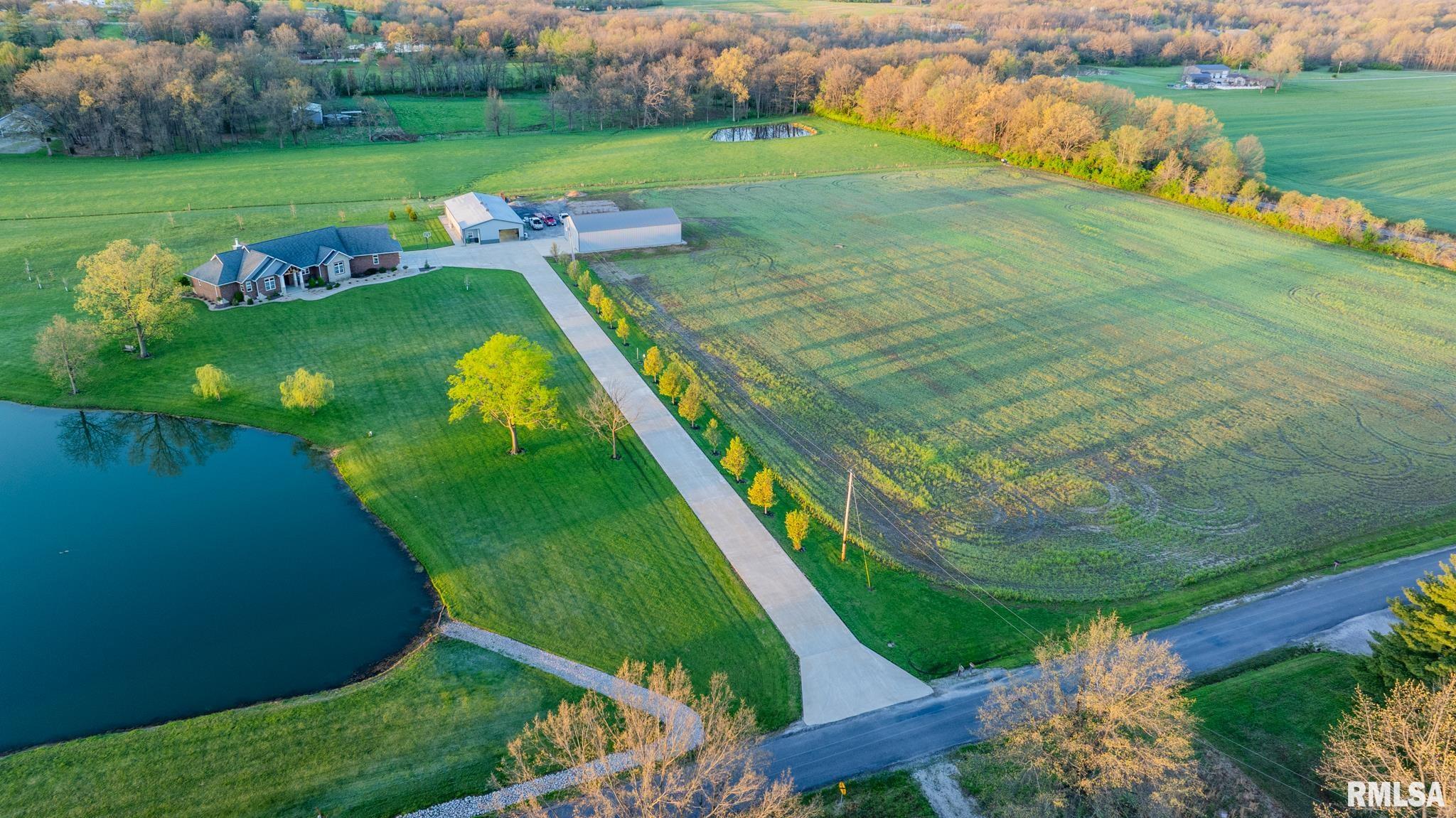1611 East Baseline Road Centralia, IL 62801 - Photo 17 of 100