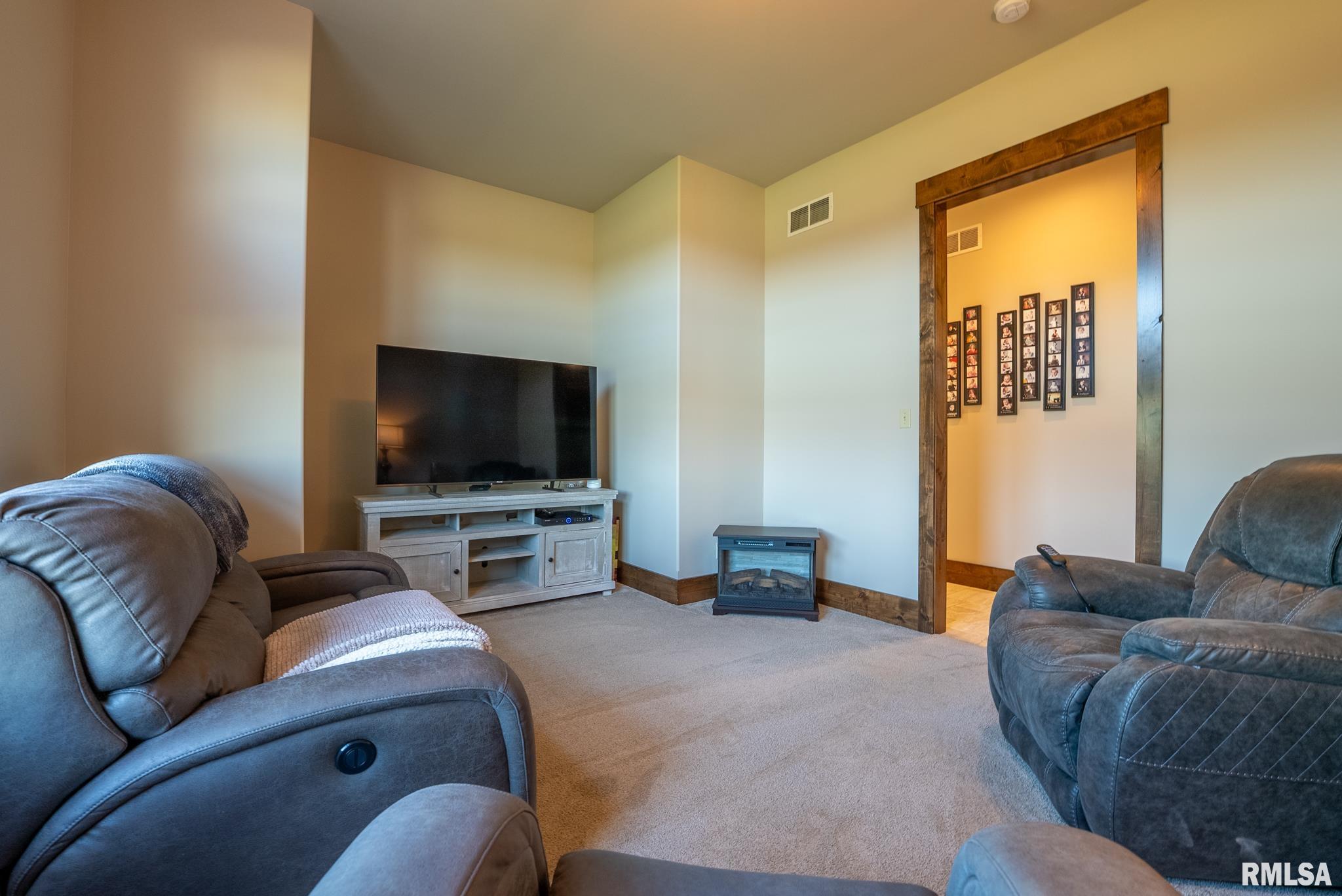1611 East Baseline Road Centralia, IL 62801 - Photo 79 of 100