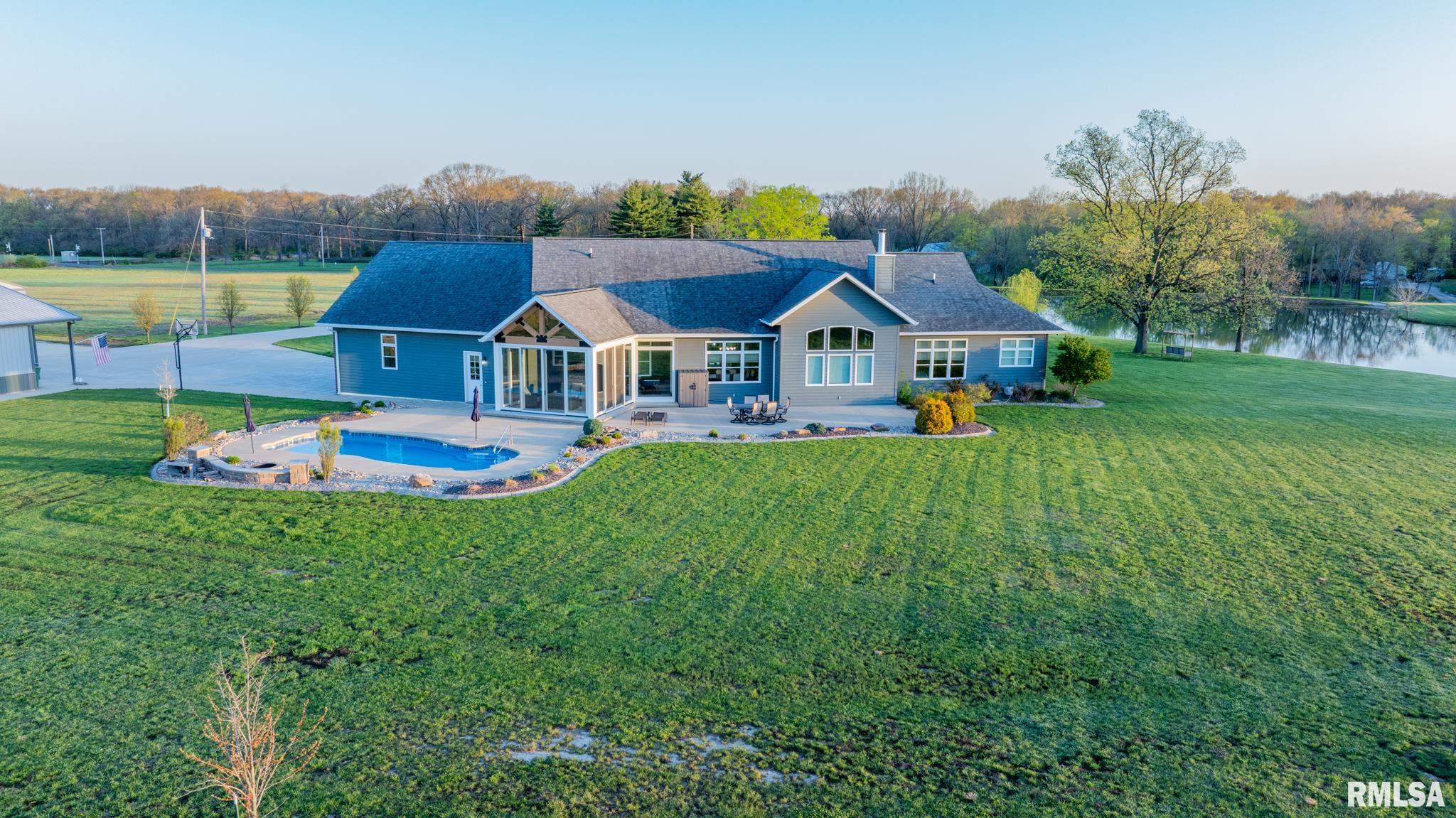 1611 East Baseline Road Centralia, IL 62801 - Photo 9 of 100