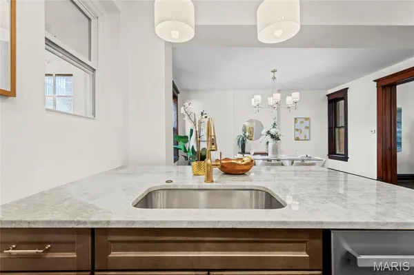 $430,000 | 3525 Hartford Street, St. Louis, MO 63118