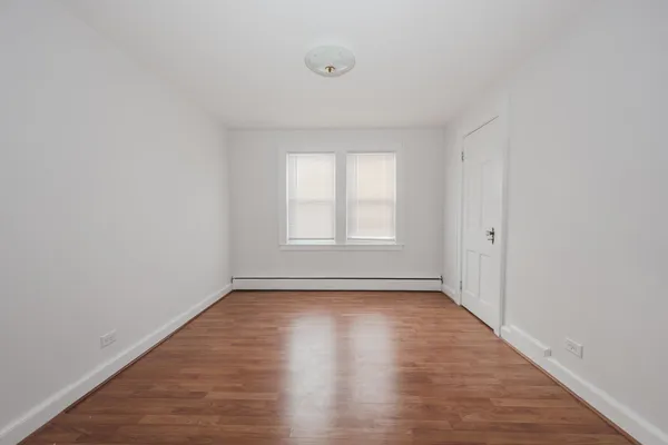 $2,250 | 154 Manning Street, Manchester, NH 03103