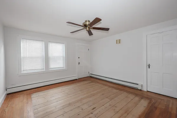 $2,250 | 154 Manning Street, Manchester, NH 03103