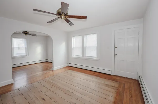 $2,250 | 154 Manning Street, Manchester, NH 03103