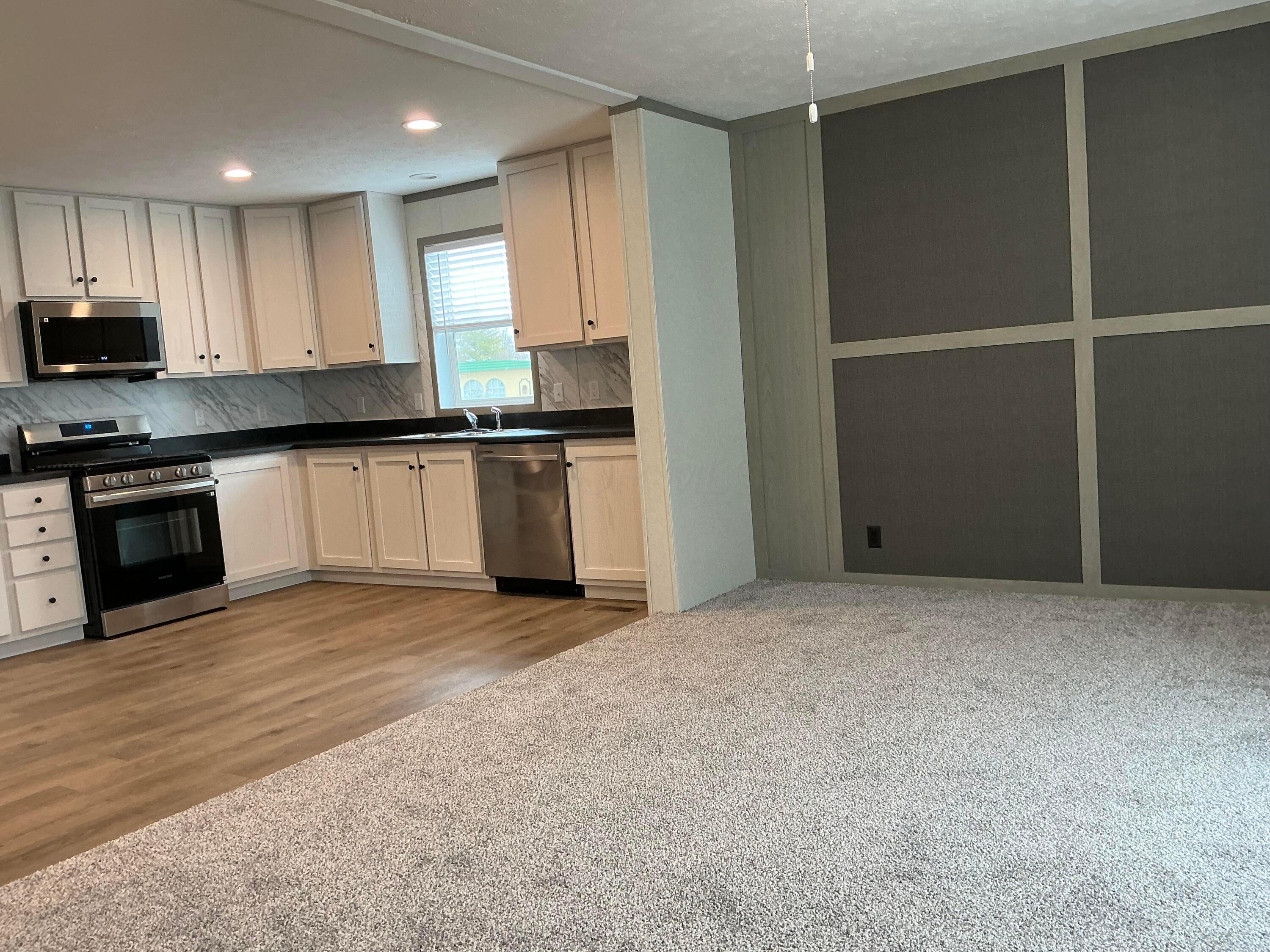 8565 Smith-Calhoun Road, Unit 68 Plain City, OH 43064 - Photo 8 of 22 IMG_1481