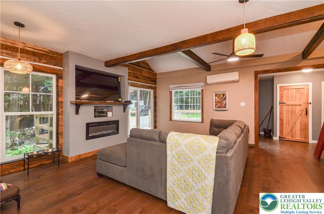 120 Spring Run Road Pocono Lake, PA 18347 - Photo 7 of 26 Gallery Image 7