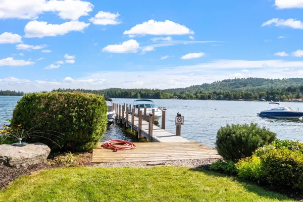 $1,895,000 | 38 Lake Shore Drive, Unit 10, Moultonborough, NH 03254