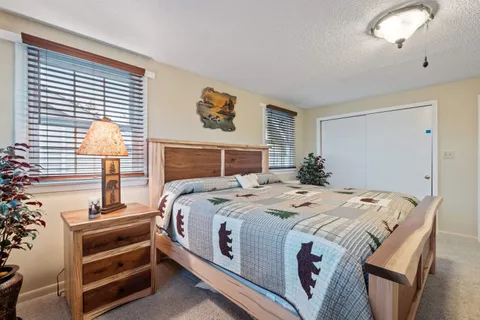 $1,895,000 | 38 Lake Shore Drive, Unit 10, Moultonborough, NH 03254
