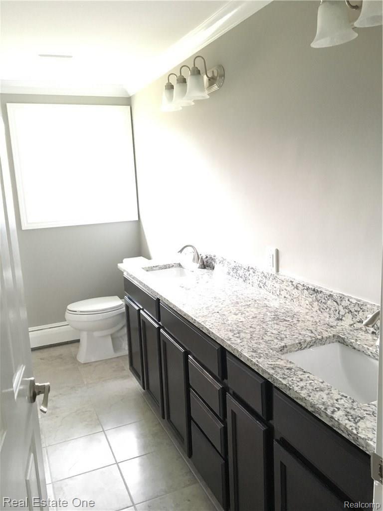 28860 Bell Road Southfield, MI 48034 - Photo 24 of 30 IMG_2237.JPG