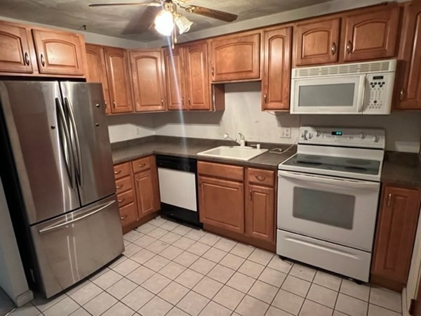 17 Davis Road, Unit C10 Acton, MA 01720 - Photo 5 of 13 Gallery Image 5