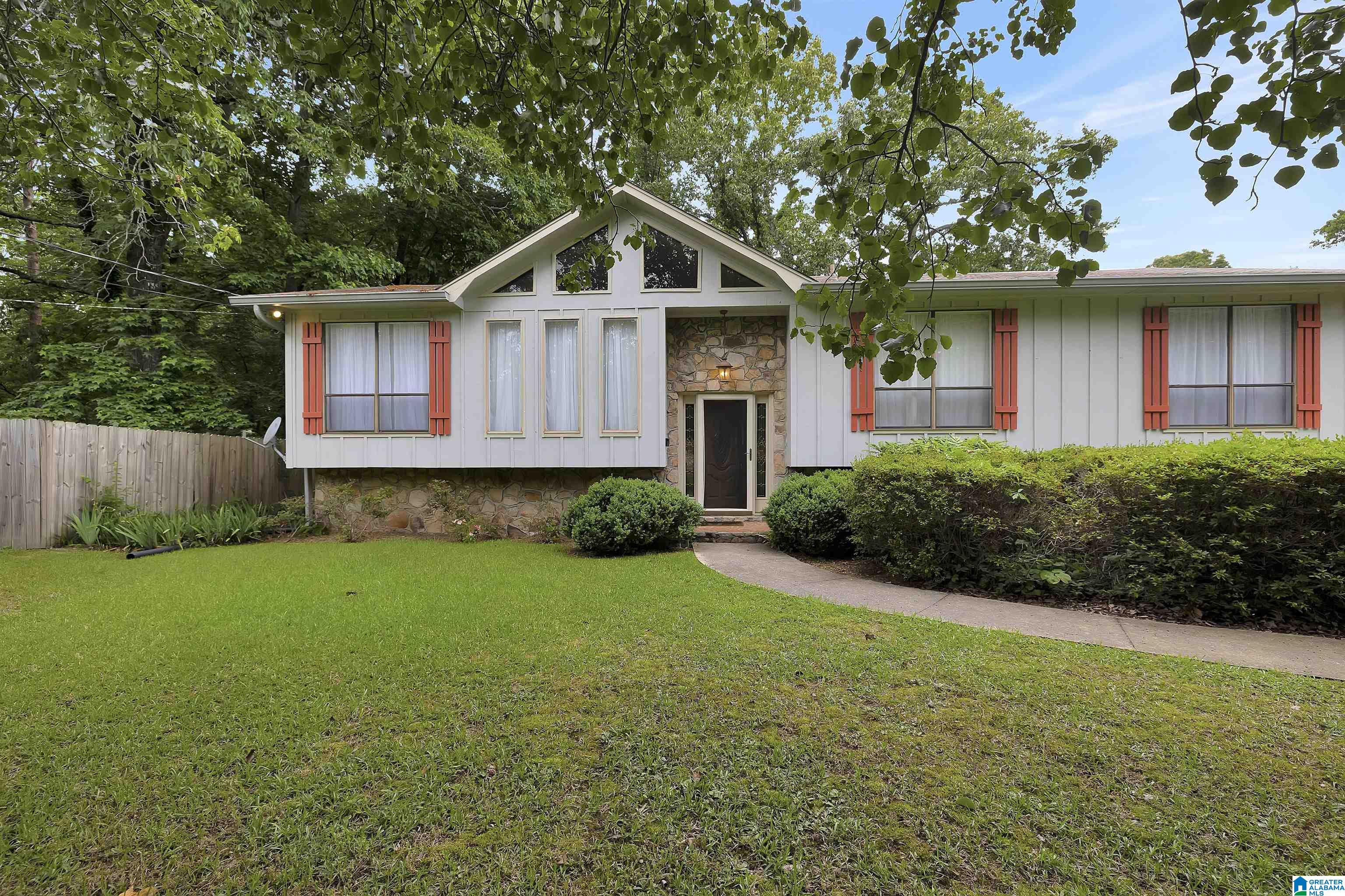 1344 Winola Lane Birmingham, AL 35235 - Photo 2 of 25