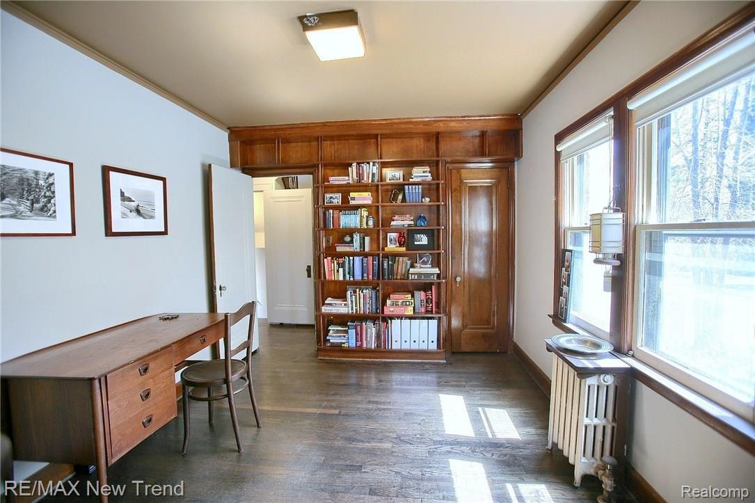20176 Briarcliff Road Detroit, MI 48221 - Photo 17 of 31 Library.jpg