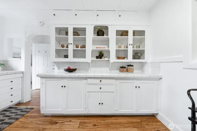 $648,000 | 833 Northwest 52nd Street, Seattle, WA 98107