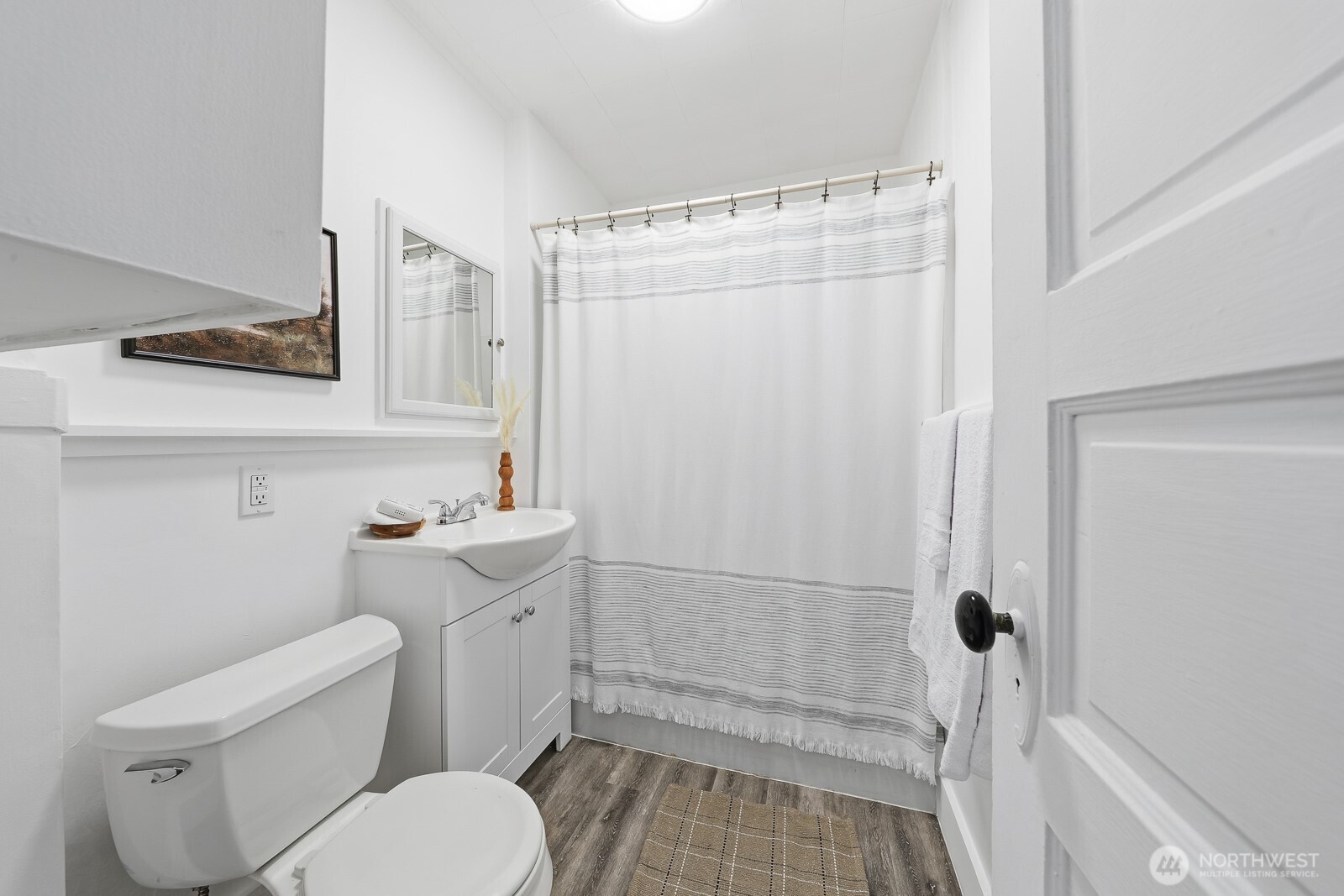 833 Northwest 52nd Street Seattle, WA 98107 - Photo 16 of 35