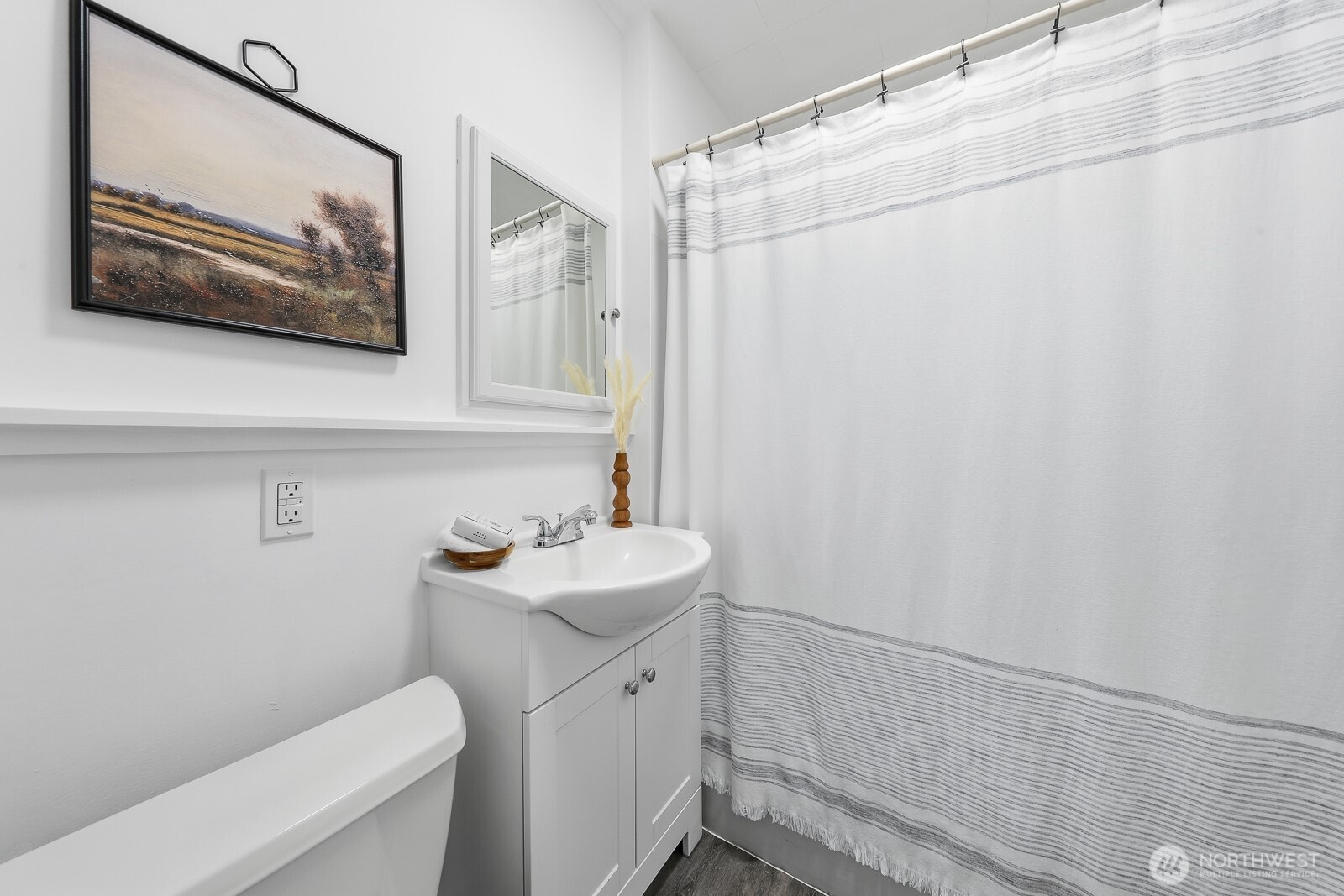 833 Northwest 52nd Street Seattle, WA 98107 - Photo 17 of 35