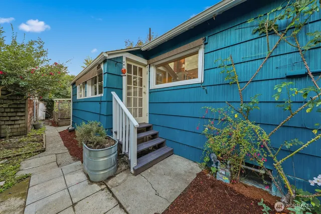$648,000 | 833 Northwest 52nd Street, Seattle, WA 98107