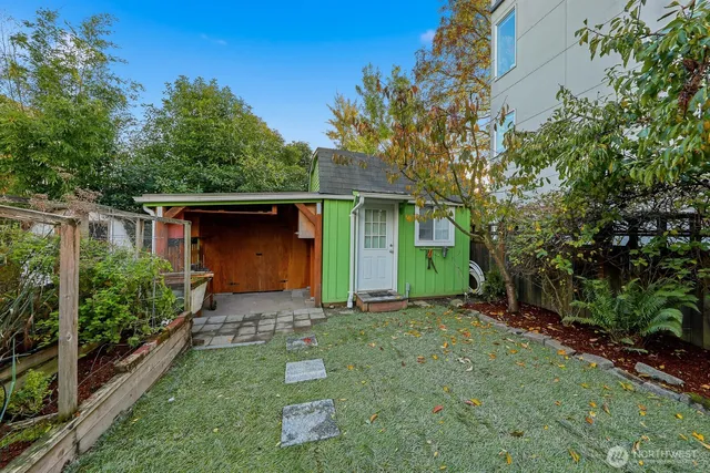 $648,000 | 833 Northwest 52nd Street, Seattle, WA 98107