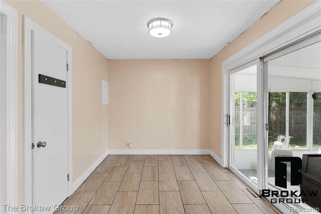 7087 Lapeer Road Davison, MI 48423 - Photo 28 of 37