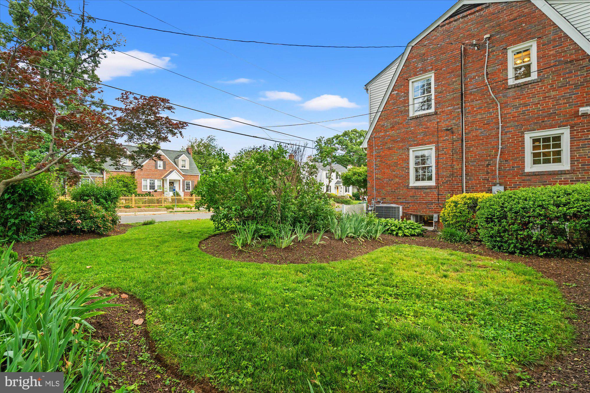 2434 Cameron Mills Road Alexandria, VA 22302 - Photo 41 of 51