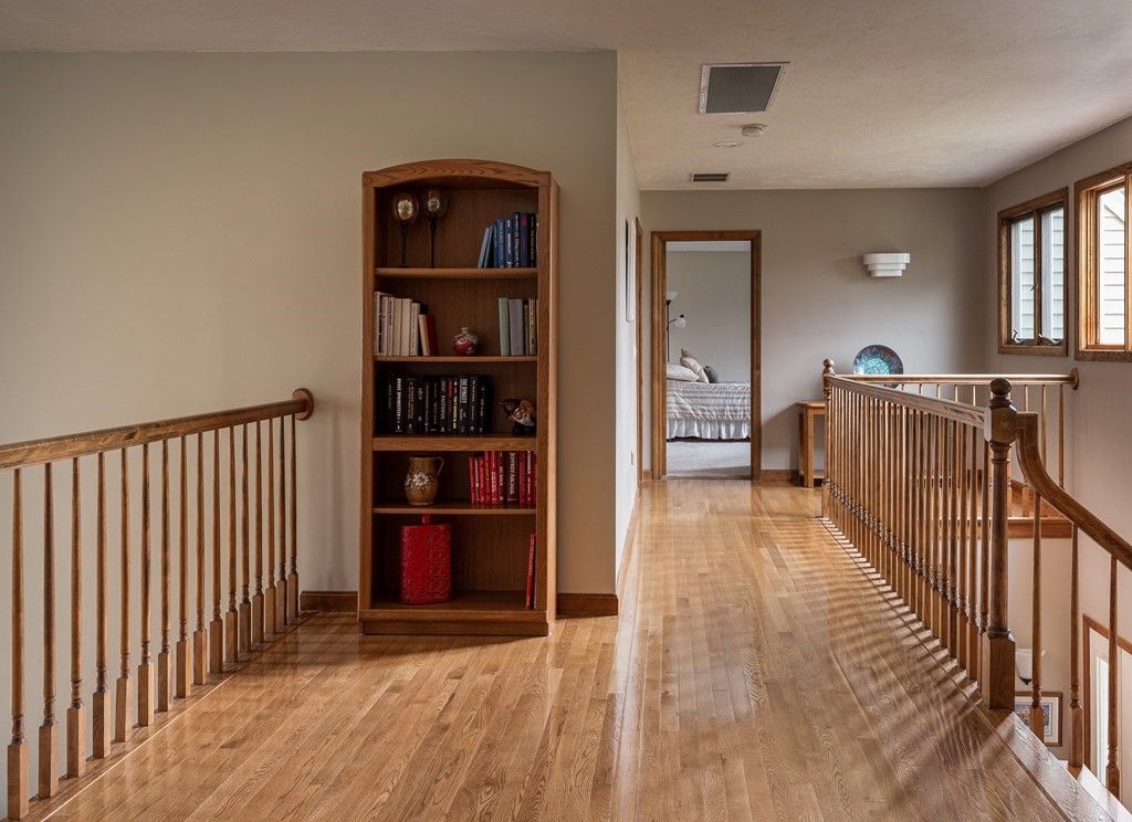 10 Nicholas Road Hopkinton, MA 01748 - Photo 24 of 37 Gallery Image 24