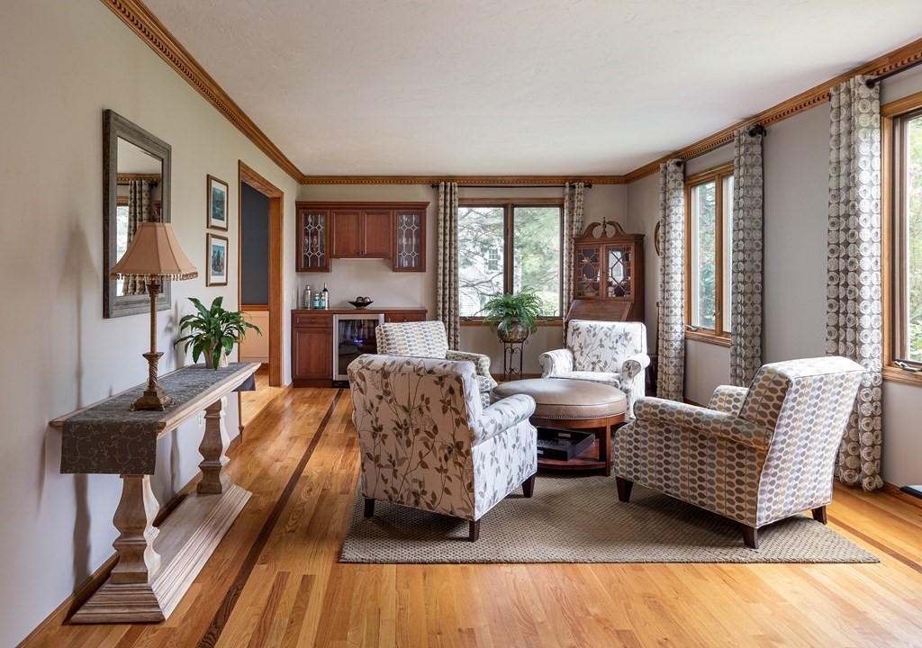 10 Nicholas Road Hopkinton, MA 01748 - Photo 8 of 37 Gallery Image 8